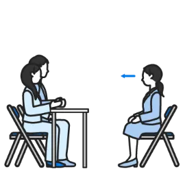 面接の受け答えをする女性のイメージ